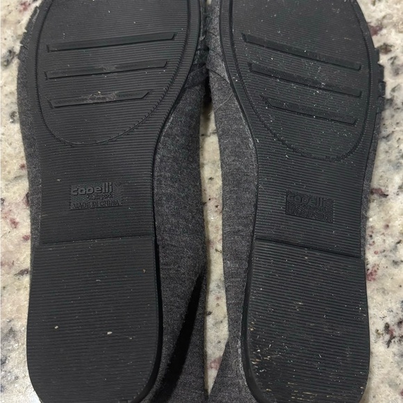 Capelli New York flats- size 8 - Picture 4 of 6
